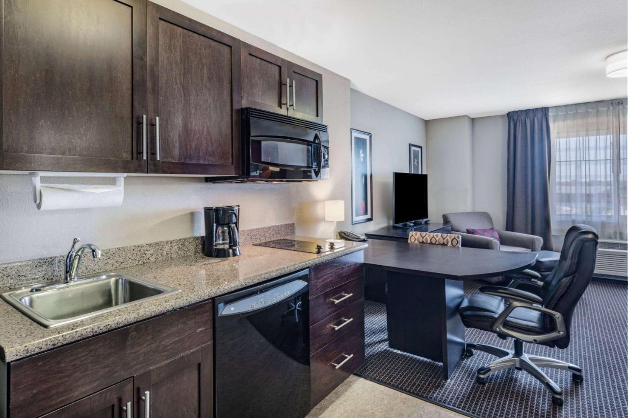 Hawthorn Suites By Wyndham Williston Exterior foto